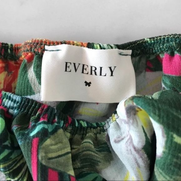 Anthropologie Everly Tropical Off Shoulder Top - Picture 3 of 6